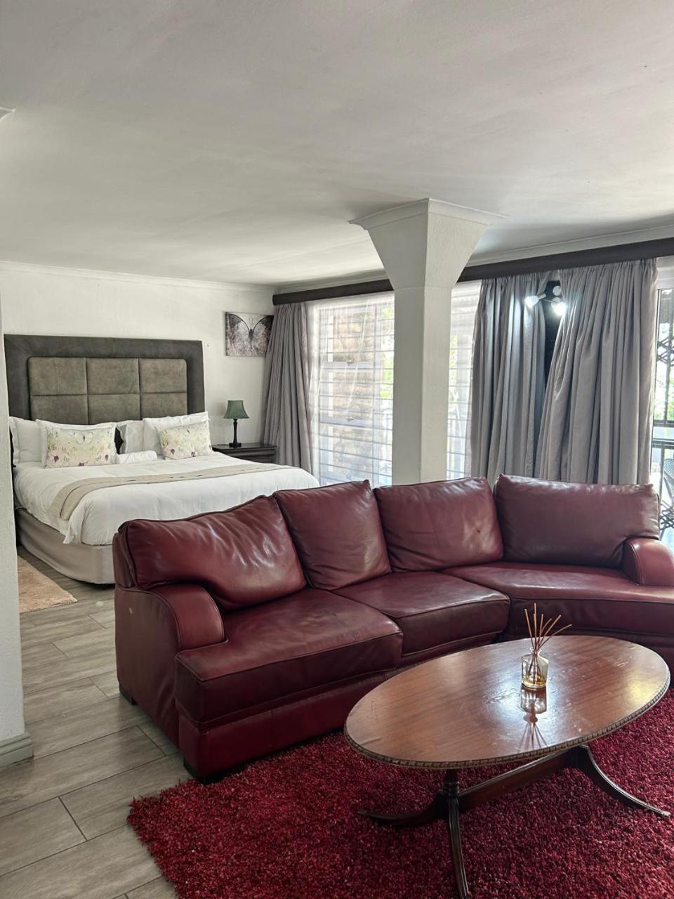 Calla Lily Guesthouse Νέλσπρουιτ Εξωτερικό φωτογραφία