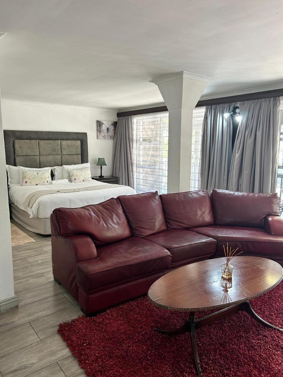 Calla Lily Guesthouse Νέλσπρουιτ Εξωτερικό φωτογραφία