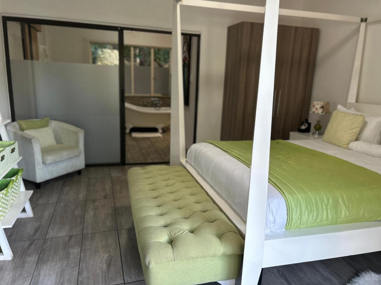Calla Lily Guesthouse Νέλσπρουιτ Εξωτερικό φωτογραφία