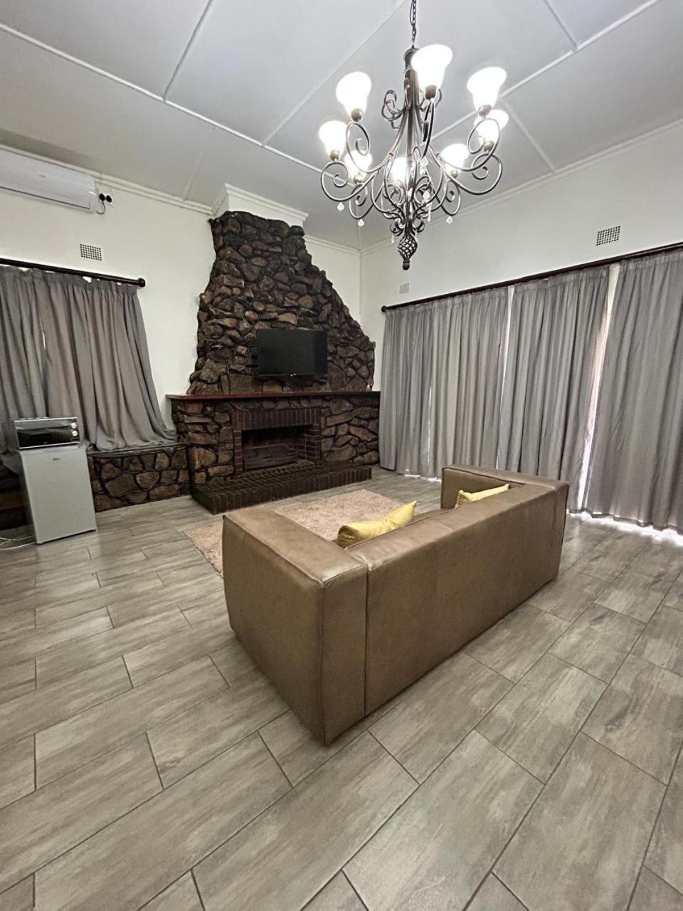 Calla Lily Guesthouse Νέλσπρουιτ Εξωτερικό φωτογραφία